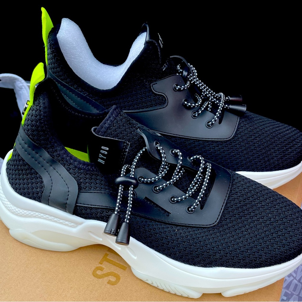 STEVE MADDEN Myles sneaker sz 8.5